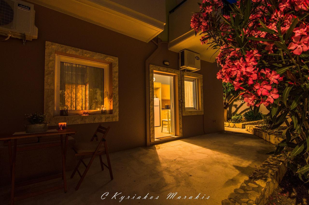 Апартаменты La Casa Del Vitsi Палеохора Экстерьер фото